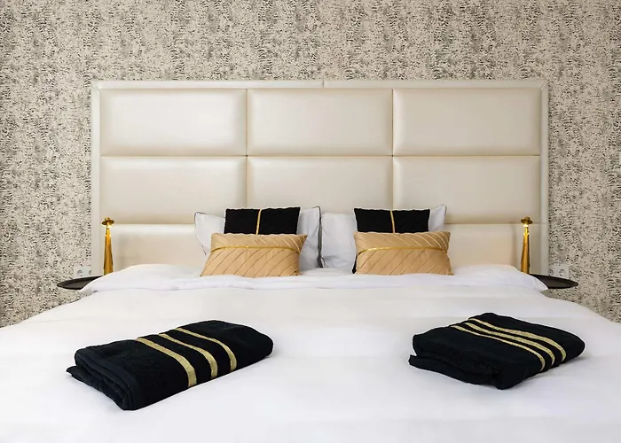 Sunny Modern 1br Retreat With Cozy Balcony Appartement