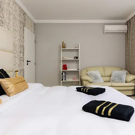Sunny Modern 1br Retreat With Cozy Balcony Апартамент Пловдив