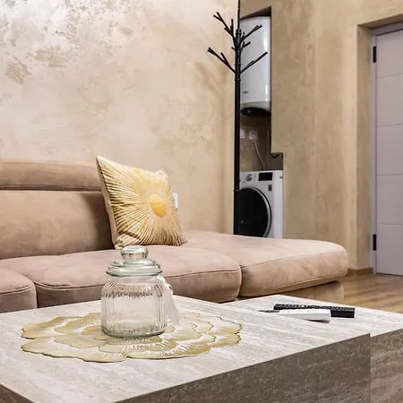 Sunny Modern 1br Retreat With Cozy Balcony * Пловдив