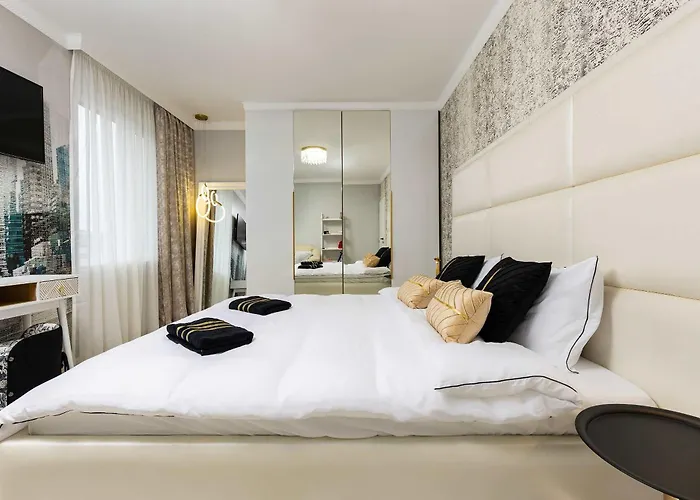 Sunny Modern 1br Retreat With Cozy Balcony 公寓 *