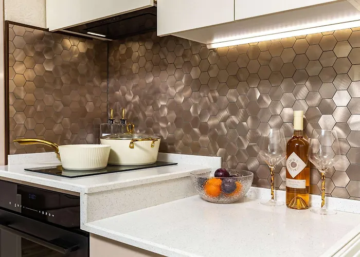 公寓 Sunny Modern 1br Retreat With Cozy Balcony *