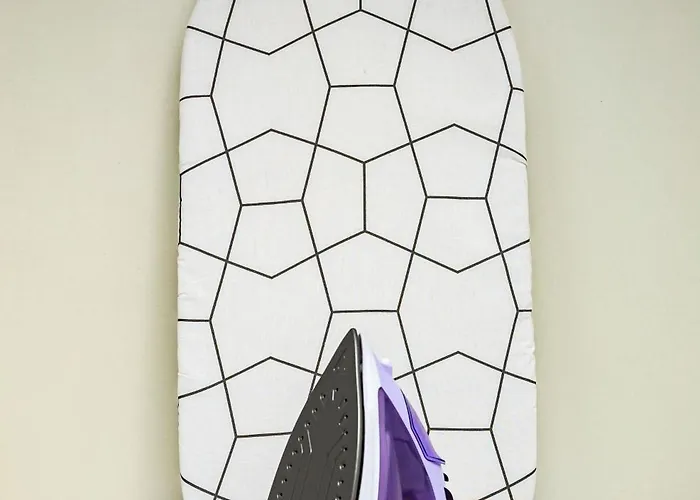 Sunny Modern 1br Retreat With Cozy Balcony 公寓 普罗夫迪夫